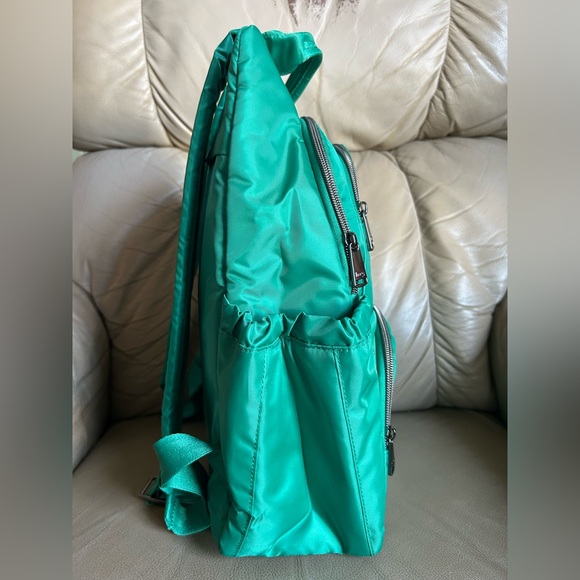 Lug Hatchback SE Backpack Kelly Green NEW - Picture 9 of 12